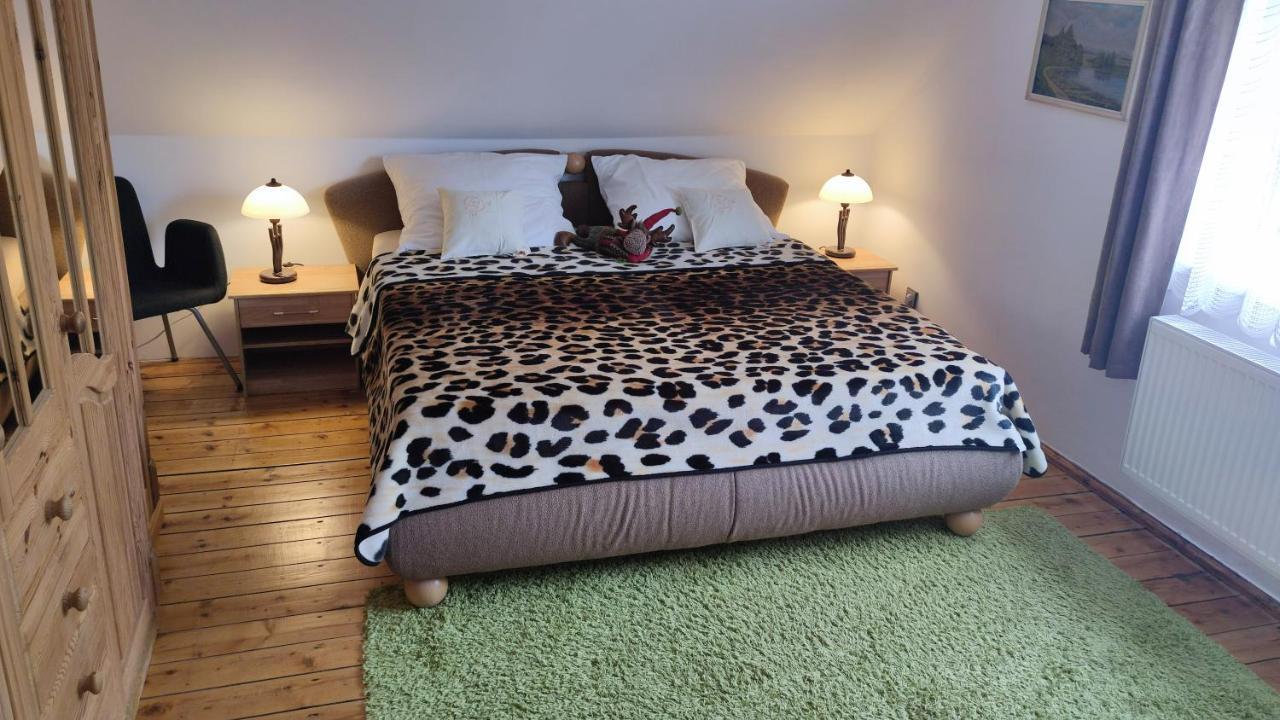 Holiday Home Moldava Экстерьер фото