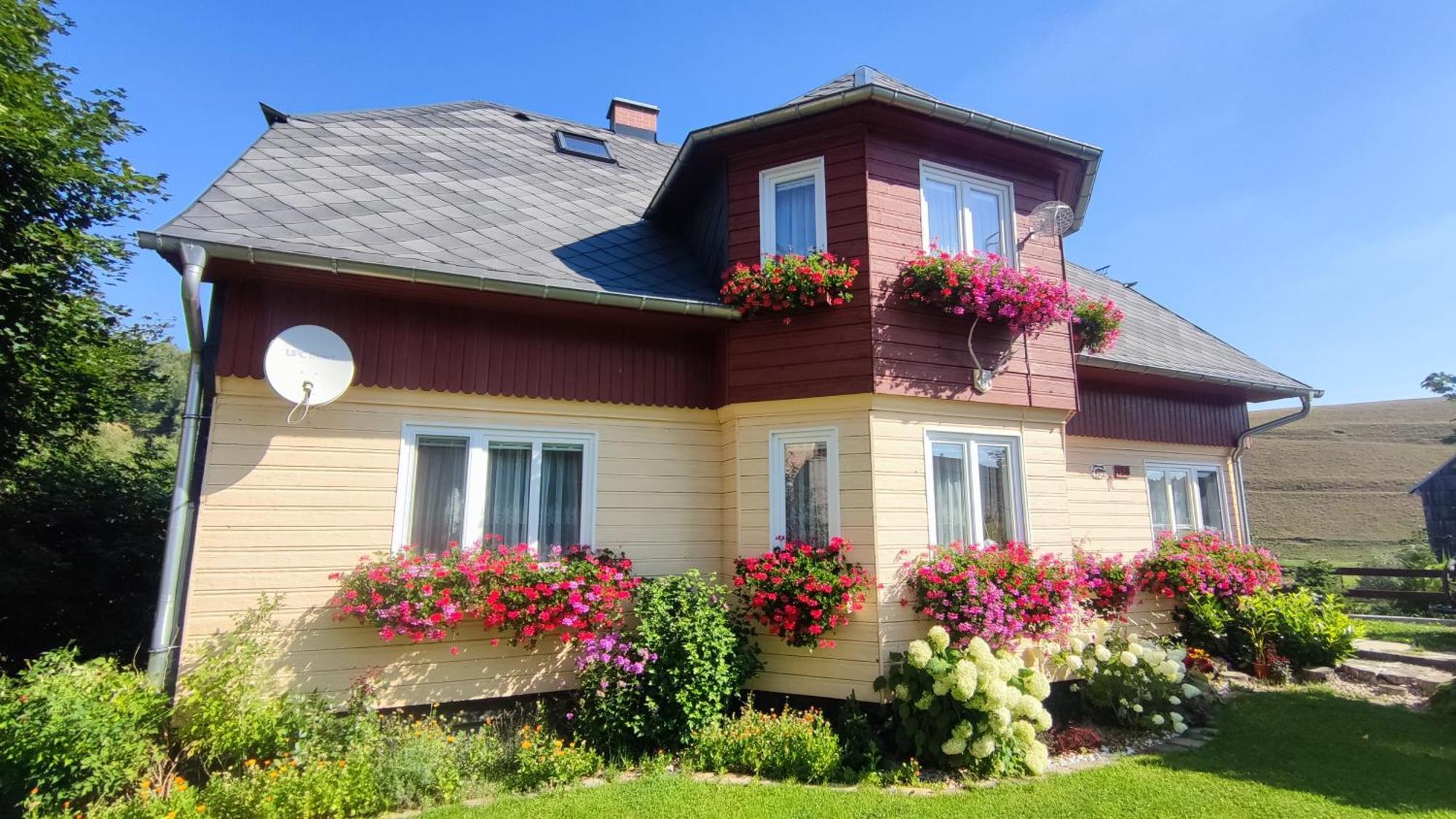 Holiday Home Moldava Экстерьер фото
